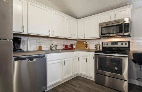 Louisville Dream House 4BR 2BA by CozySuites - Foto 11