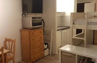 Studio tout confort avec vue sur les sommets - Photo 13