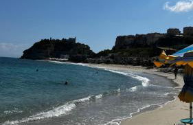 Wanderlust Guesthouse - Photo 40