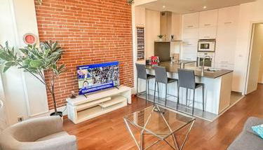 Belle vue à Saint-Cyprien-Parking-Hyper Centre - Photo 1