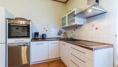 1 Bedroom Cozy Apartment In Valtura - Foto 4