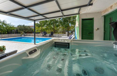 MY DALMATIA - Holiday home Nadalina with private pool and jacuzzi - Photo 22