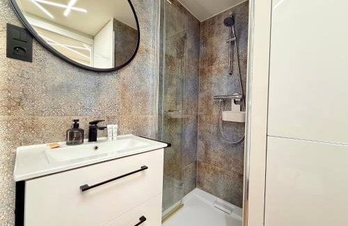 Wrocław Airport Studio with Mezzanine by BookingHost - Foto 3