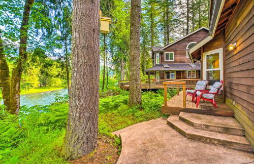 The River House with Deck, on McKenzie River! - Foto 21