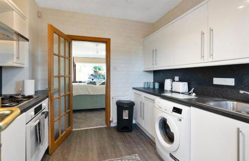 Free Parking - Central - Sleeps 6 - 3 Bedrooms - Foto 20
