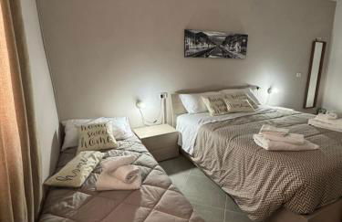 La farfalla del vicolo - Foto 45