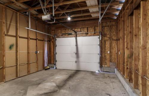 Cozy Three Bedroom Home - Foto 29