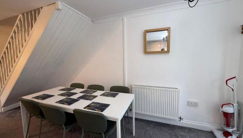 Newbury House Long Stays Free Parking and Wifi - Foto 3