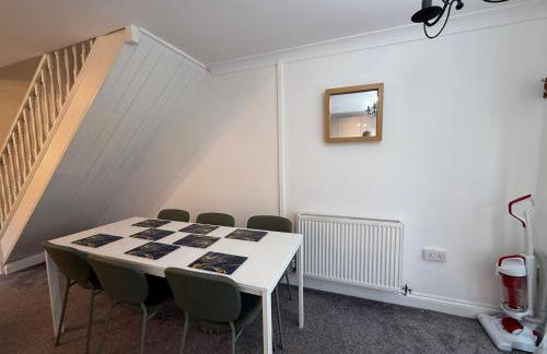 Newbury House Long Stays Free Parking and Wifi - Foto 3