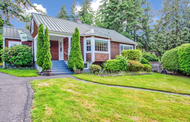 Private park in a cozy home next to I-90 huge yard - Foto 22