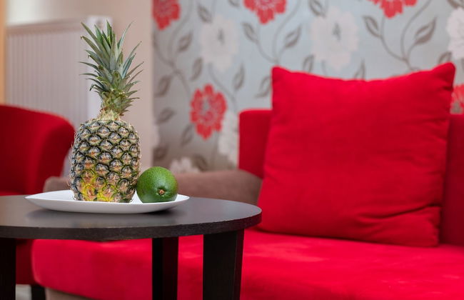 Elegant Apartment Seaside by Renters - Photo 11