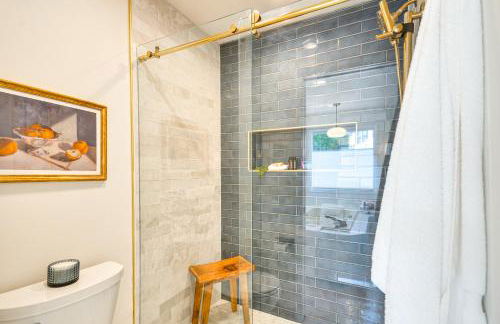 Near Shops and Cafes Beaverton Haven with Luxe Decor! - Foto 22