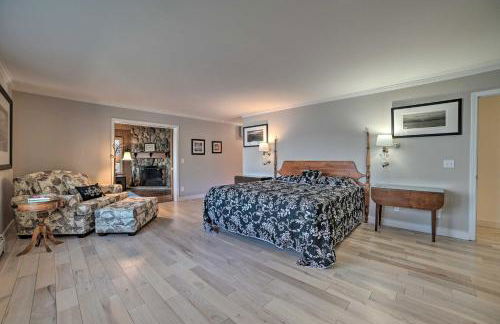 2 Living Areas, Tennis! Waterfront Suttons Bay Gem - Foto 16