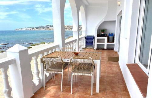 Primera Línea de Playa Increíbles vistas - Photo 1