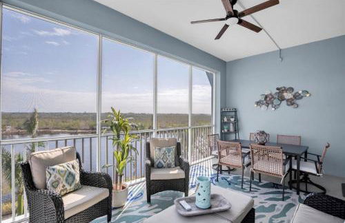 Latitude Adjustment Penthouse by Coastal Chic - Foto 1