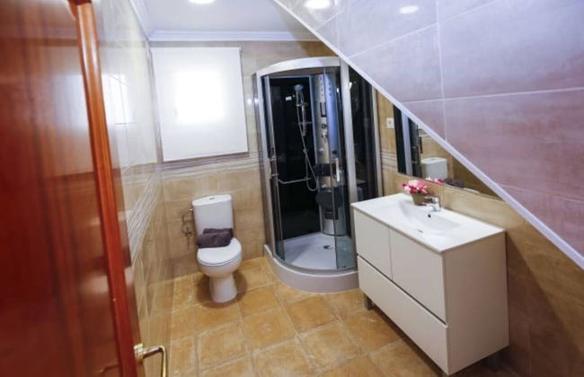 Apartment in Salou with swimming pool and garden - Photo 30