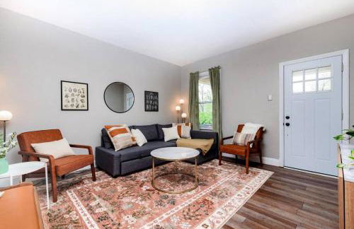 Cozy Family Cottage - Historic Top of The Hill - Foto 28