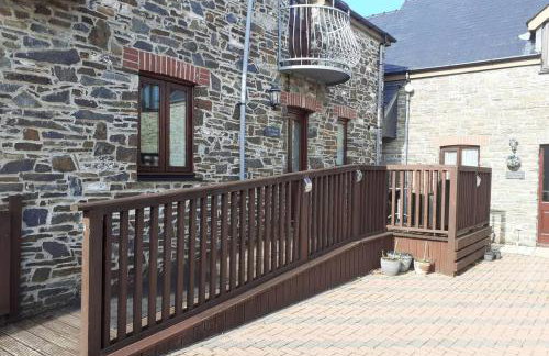 The Stable - Photo 1