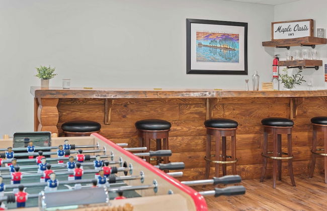 Maple Oasis by Avantstay Newly Built w/ Hot Tub, Game Room & Fire Pit - Photo 17