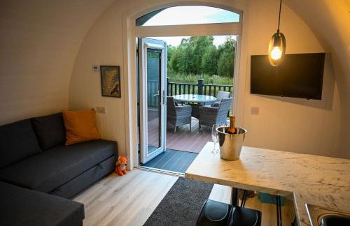 Newmore Highland Pods with Hot Tubs on NC500 - Foto 8