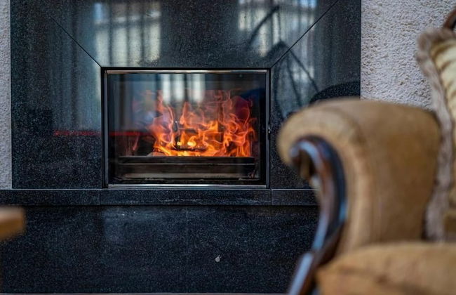 Luxurious Amber Villa With Private Pool and Garden Views - Photo 53