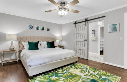 Lakefront, Saltwater Pool, Backyard Oasis, Private Dock, Home Gym - Foto 46