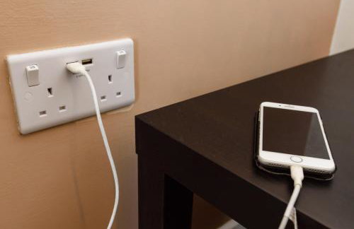 City Retreat, 2 Bed House with Cloudstream Hot Tub - Foto 44