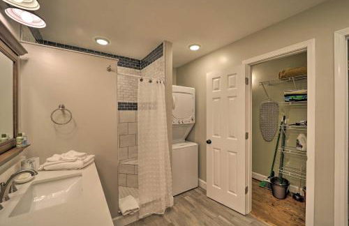 10 Mi to Sugar Mountain! Cabin with Lake Access - Foto 26