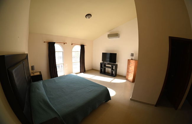 Room in Guest Room - 14 Comfortable Suite for 2 People - Photo 22