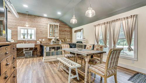 Benton Harbor Home 3 Mi to Beach Grill and Yard - Foto 5