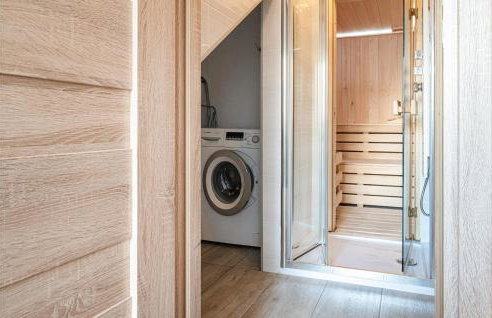 2 Bedroom Amazing Home In Ploskinia - Foto 27