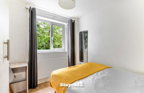 Spacious 2BR Home w Garden 2-Min Walk to Town - Foto 13