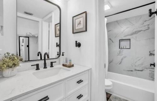 Designer Furnished and Views - Photo 16