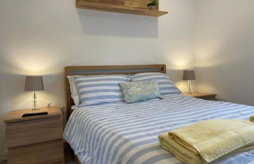 Central Leigh, on the Broadway, private gated parking, balcony - Foto 8