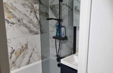 Stylish London Apartment & Free Parking - Foto 5