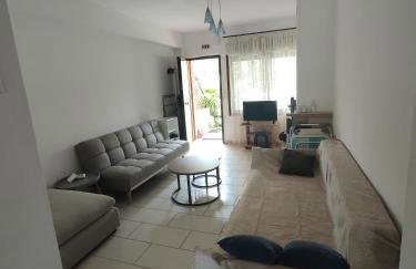 Μaisonette of 6 persons, 50 meters from the sea - Foto 3