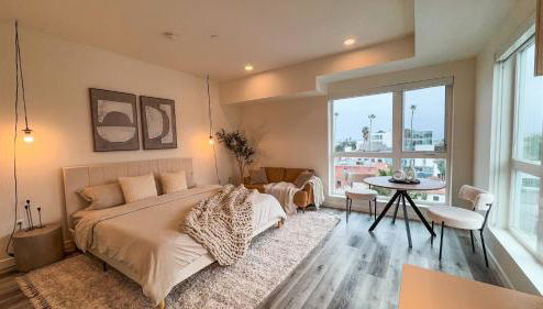 Lovely Studio in heart of Hollywood - Photo 1