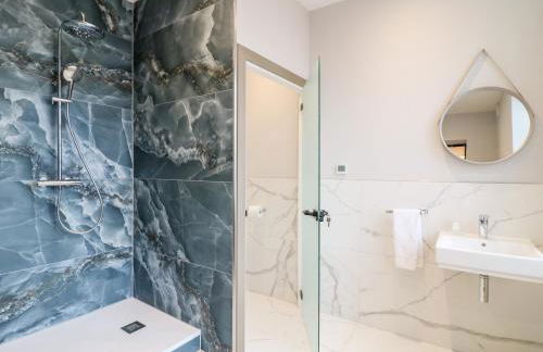 Otherton Hall - Photo 8