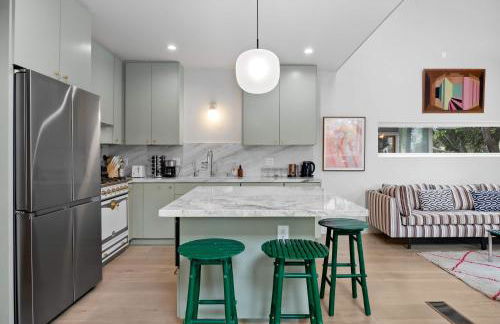 New Listing Hillside Villa by Colby & Conrad - Foto 9