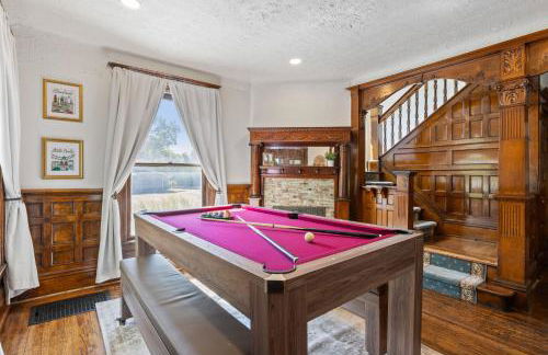 Meerkat Manor- 5 Min Drive to CLE Clinic - Foto 4