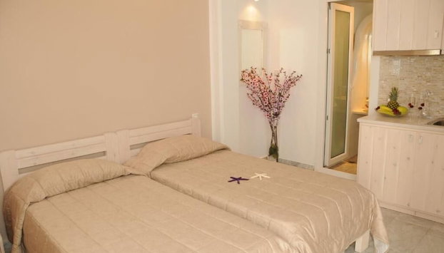 Starlight Luxury Studios - Foto 2, Habitación