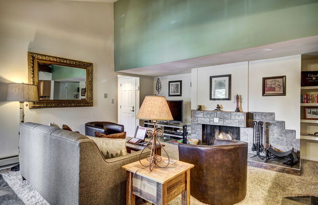 2BR/2BA Condo on Shuttle Route - Wild Irishman 1015 - Pool & more! - Foto 23