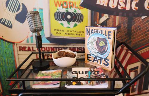 Nashville Oasis at The Muse Modern 2BR with Balcony Rooftop Views - Foto 39