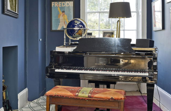 Historic Family Home Near Hampstead Heath by Underthedoormat - Foto 12