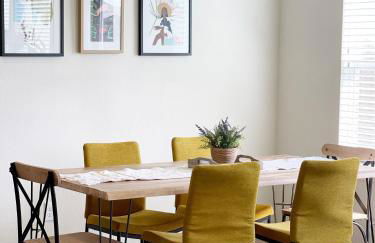 Family Perfect with Fireplace Vacation Home - Foto 3