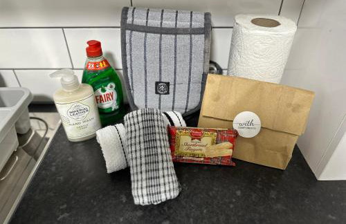 Comfortable 2BR Home 4 Beds Great for Small Groups - Foto 48