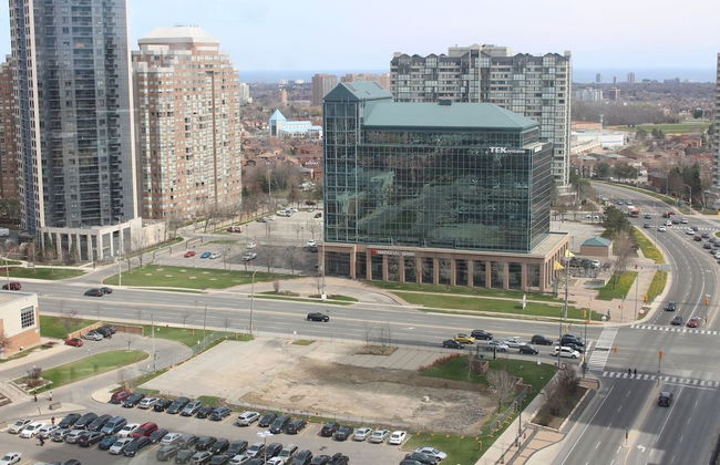 Deluxe Corner Suite - By Elite Suites - Photo 33