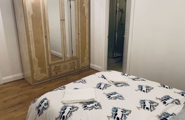 2-bed Apartment - Foto 1