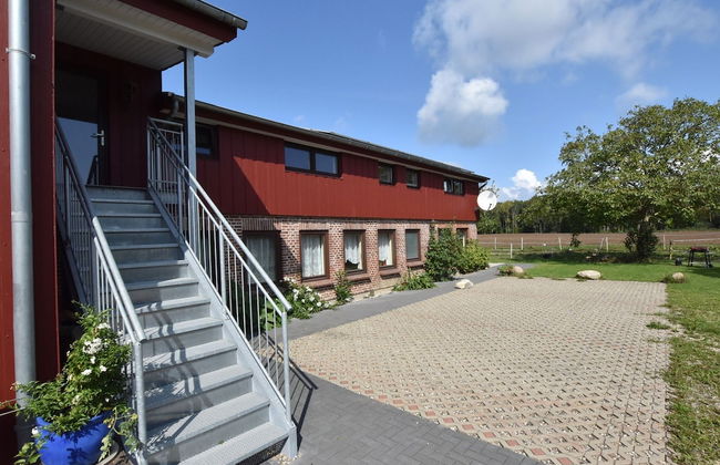 Charming Apartment in Pugholz Near Sea - Photo 18