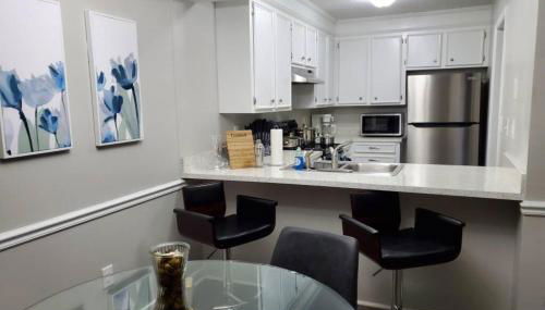 Modern Designer Townhouse 2Br Ideal for Long Stays! - Foto 2